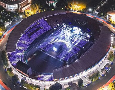 JJ20世界巡回演唱会广州站，用音乐点燃激情，展现无与伦比的才华